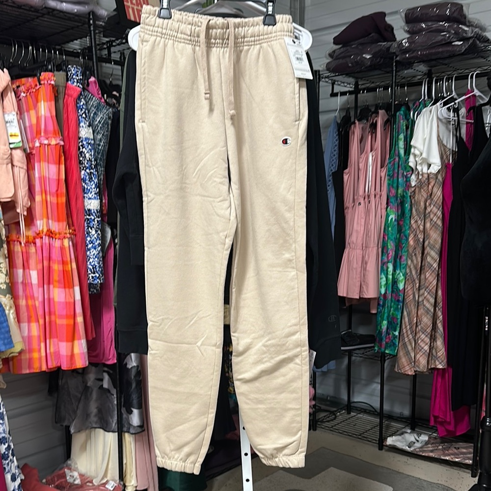 NWT CHAMPION champagne, power blend boyfriend sweats